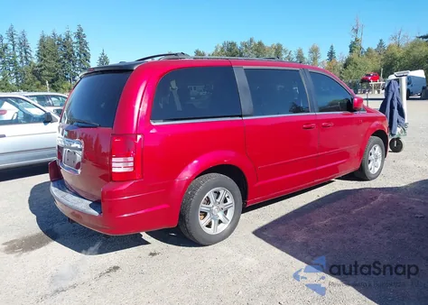 2008 Chrysler Town & Country Touring z USA, uszkodzony, nr VIN 2A8HR54P78R139811